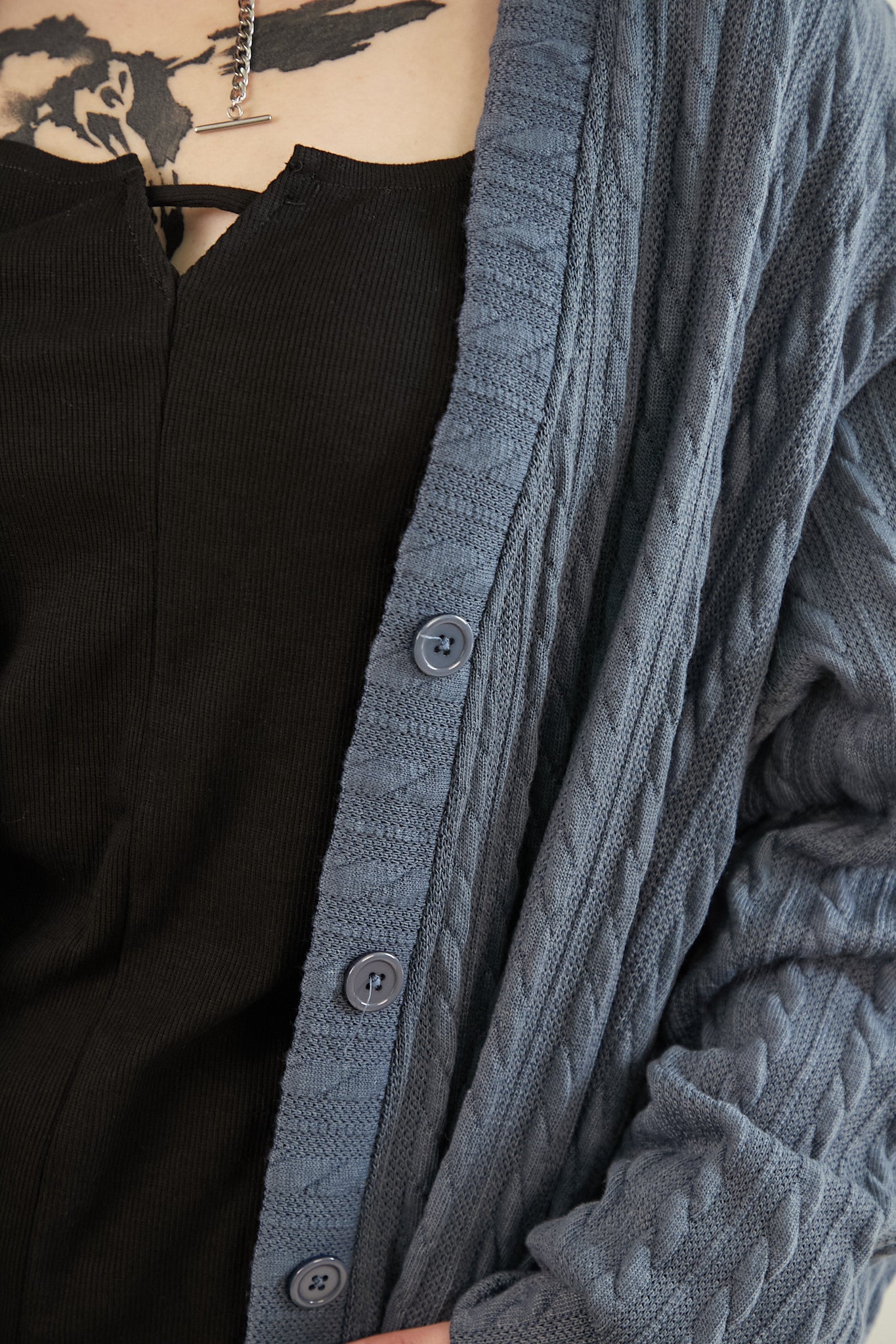 灰藍色扭紋針織長身寛鬆外套